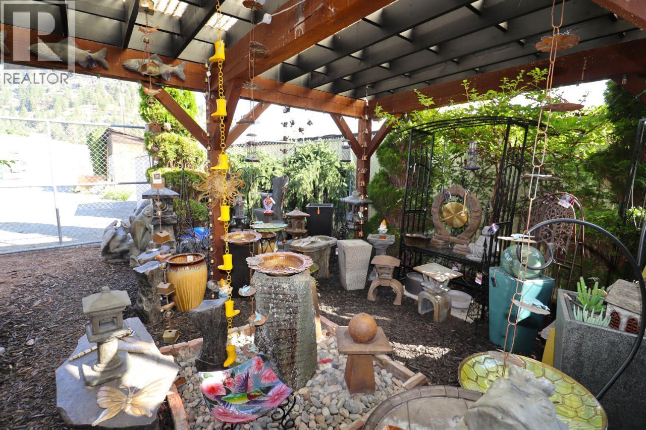 337 Market Avenue Property Photo 18