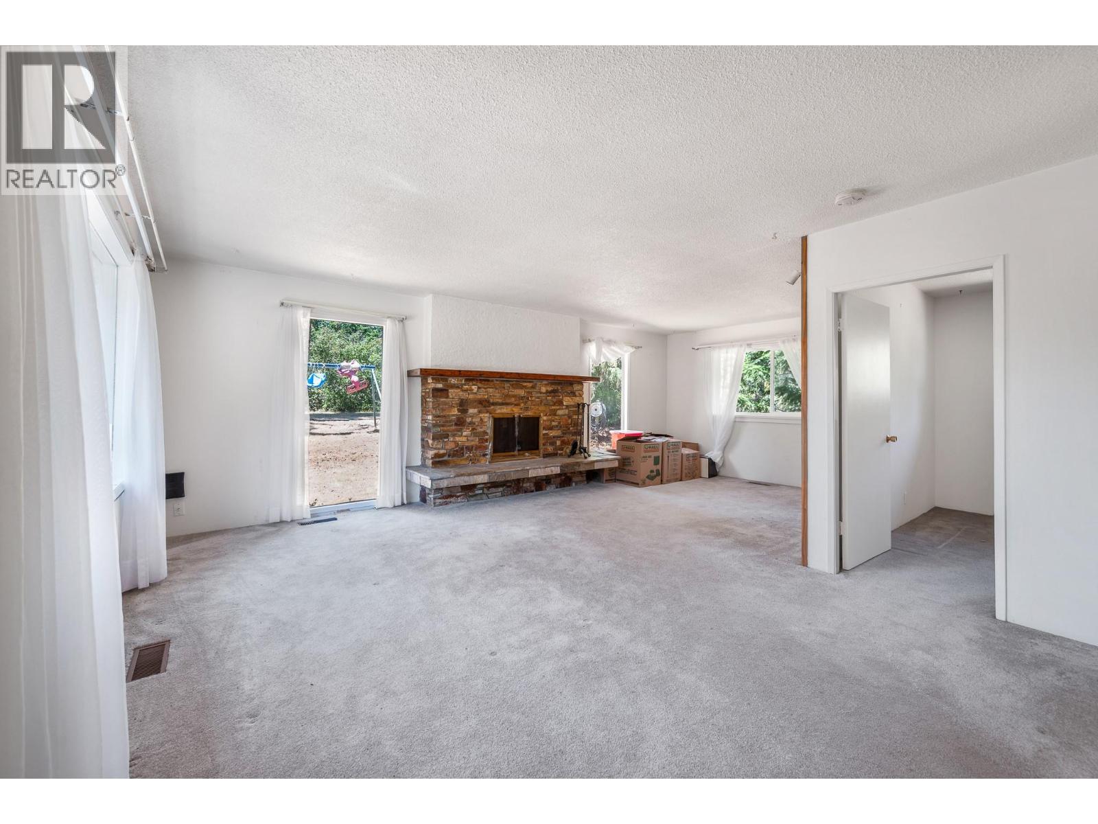 506 Browne Road Property Photo 11