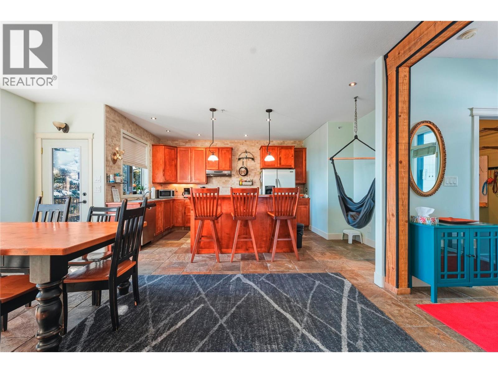 725 Monashee Road Property Photo 12