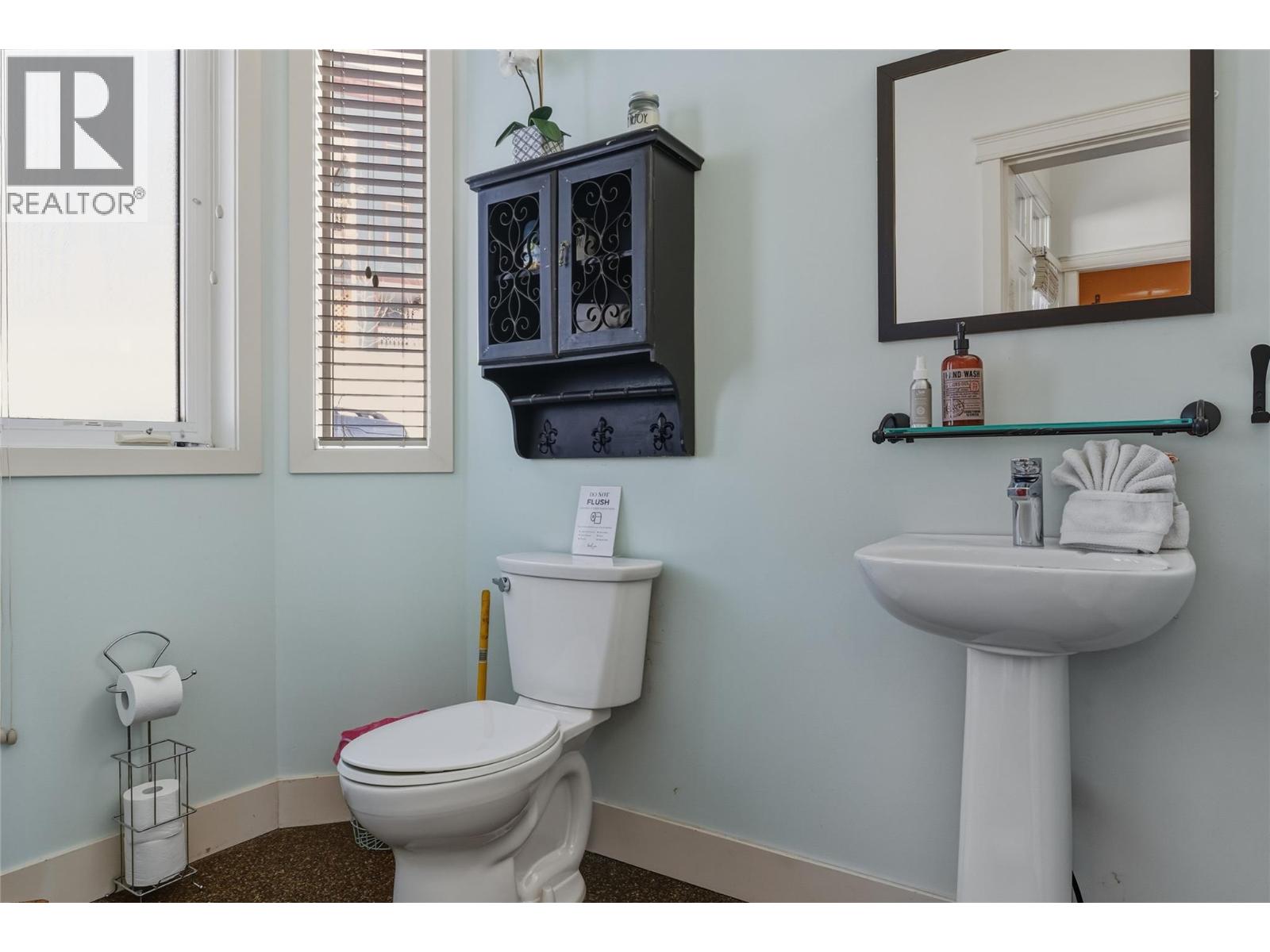 725 Monashee Road Property Photo 15