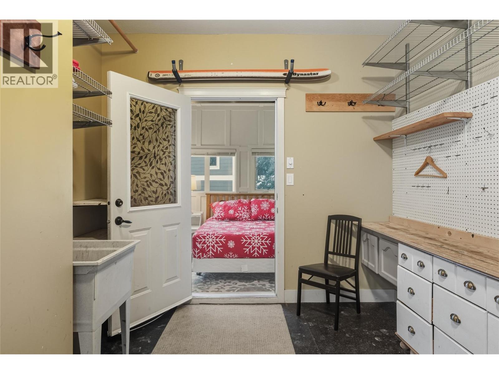 725 Monashee Road Property Photo 16