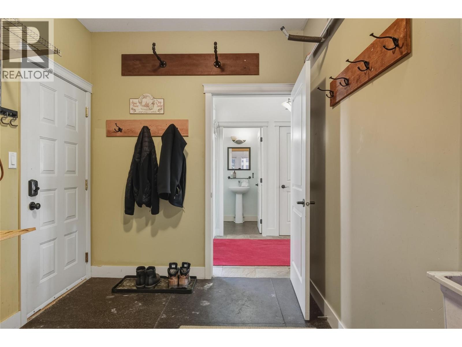 725 Monashee Road Property Photo 20