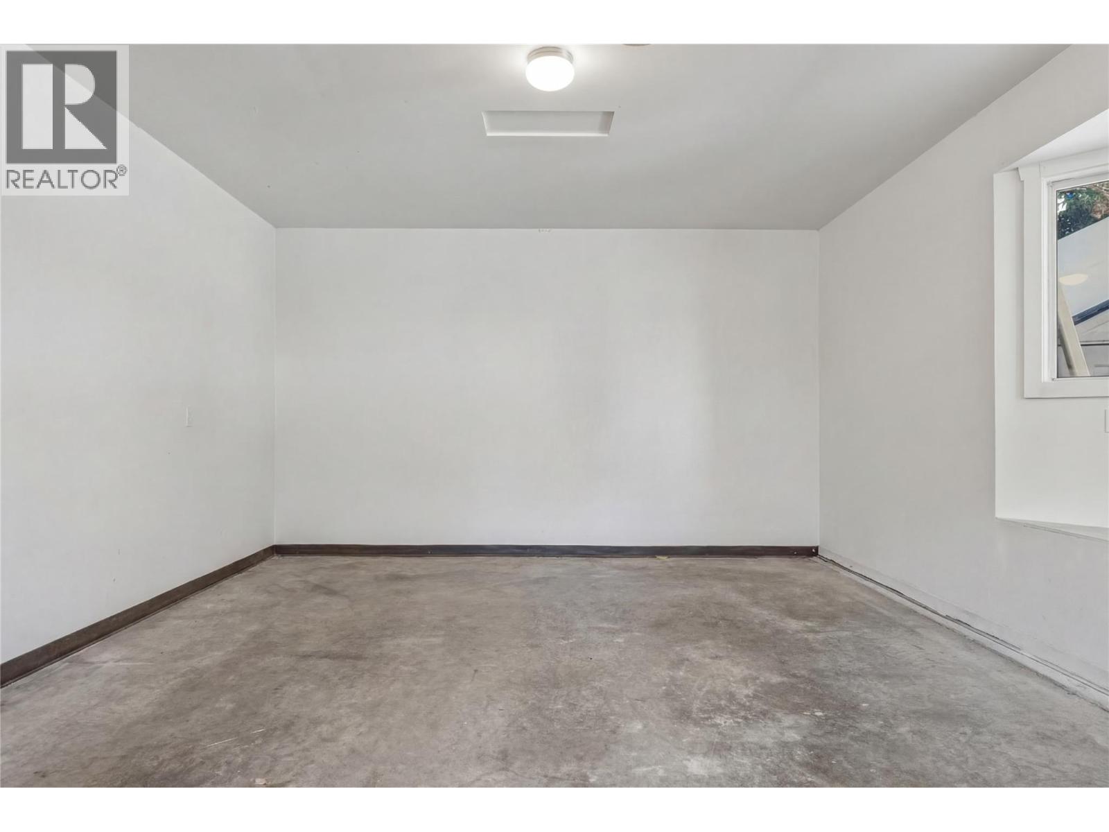 725 Monashee Road Property Photo 21