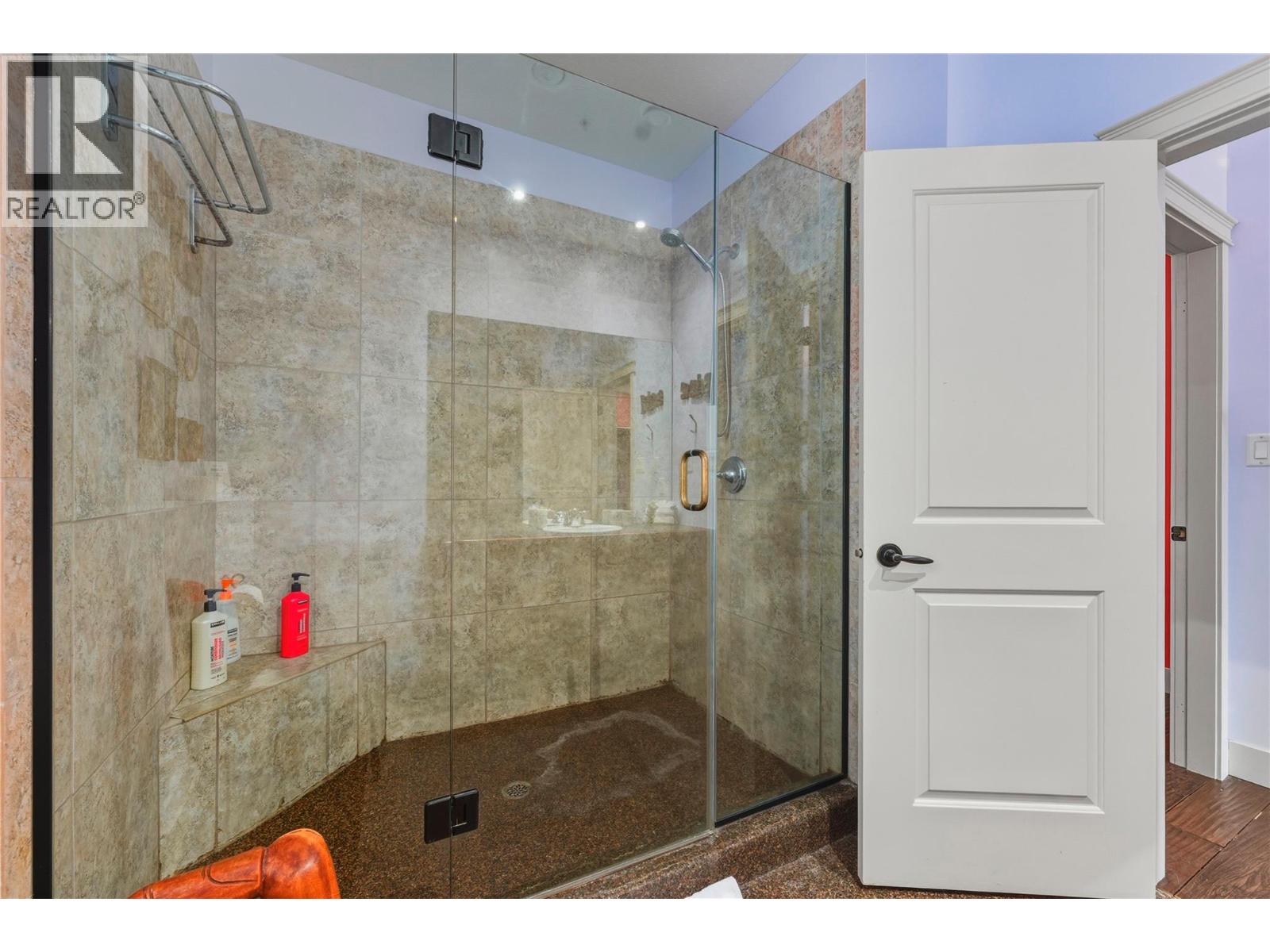 725 Monashee Road Property Photo 38