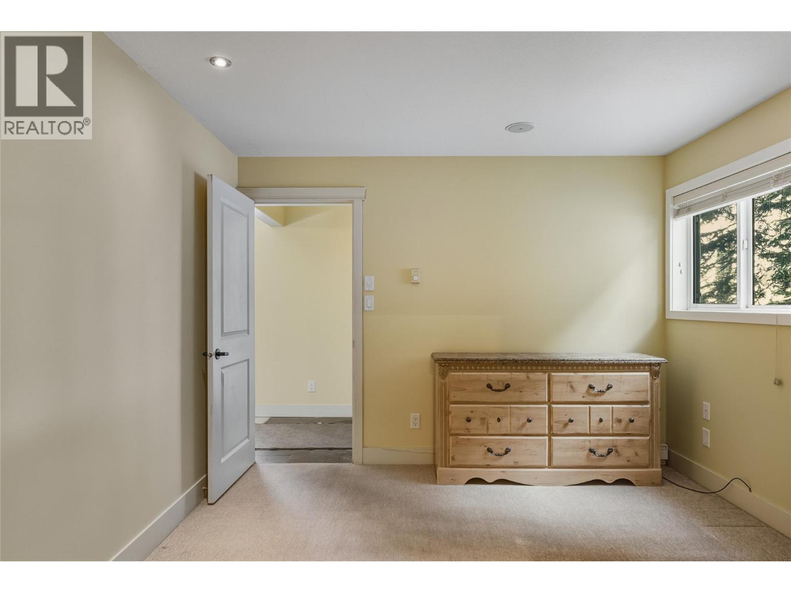 725 Monashee Road Property Photo 54