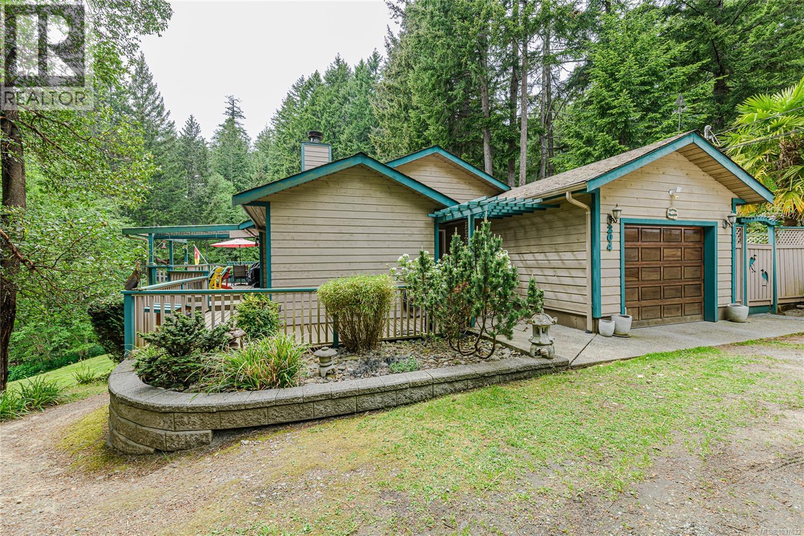 204 Cormorant Cres Property Photo 1