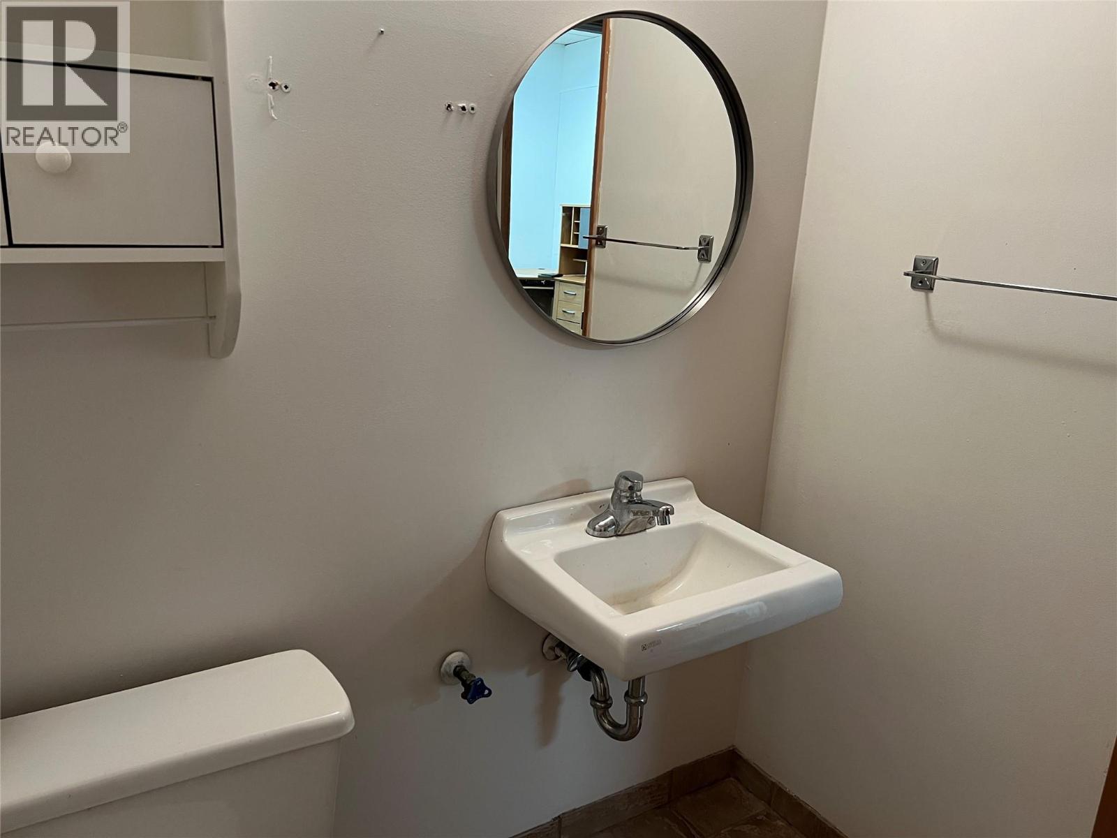 900 102 Avenue Property Photo 20