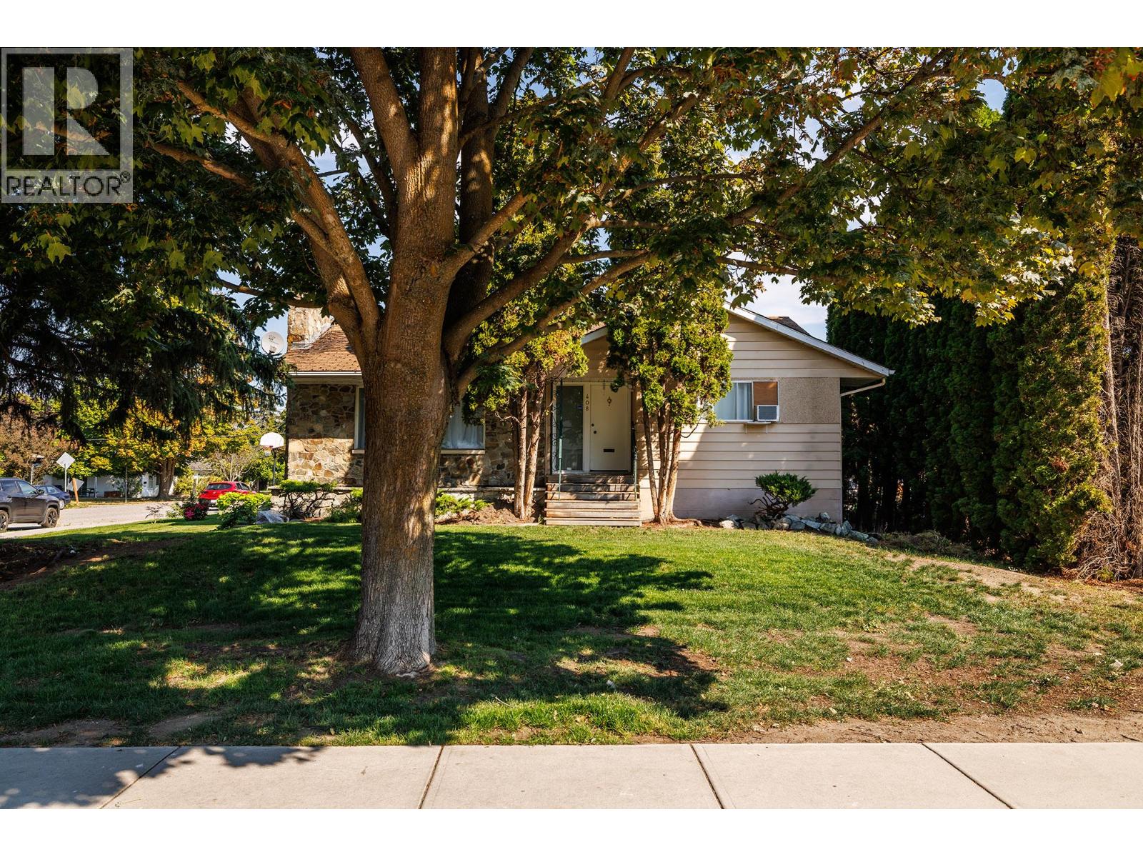 408 Royal Avenue Property Photo 7