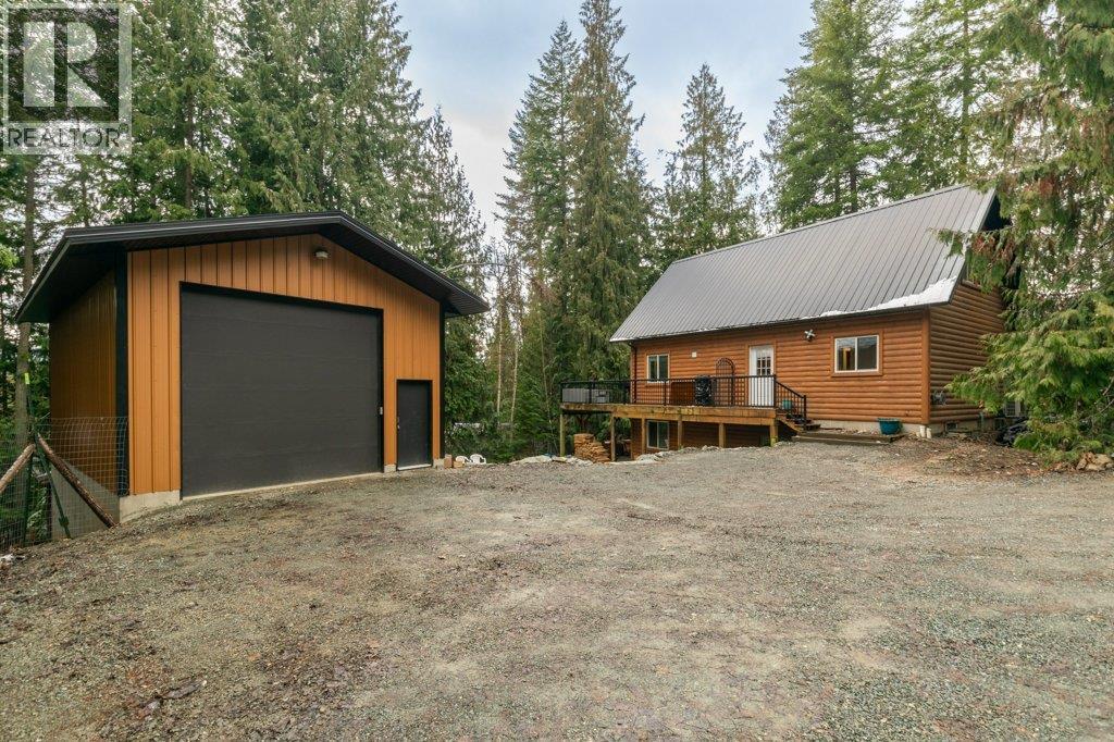 7268 Estate Place Property Photo 1