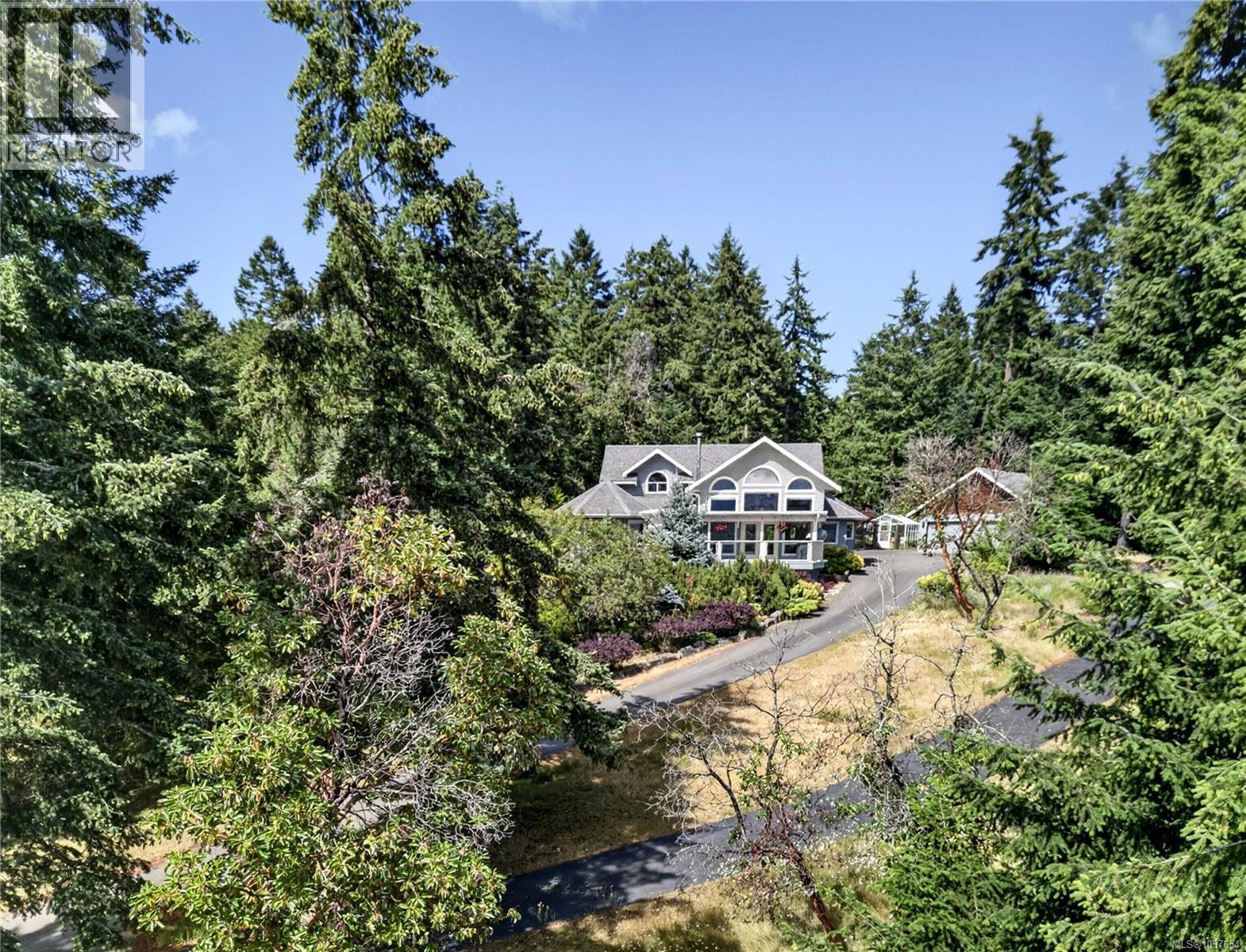 112 Murrelet Pl Property Photo 1