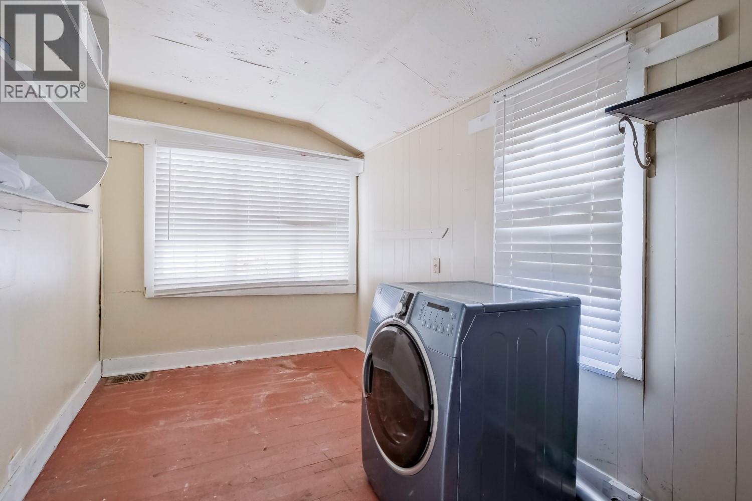 13218 Kelly Avenue Property Photo 3