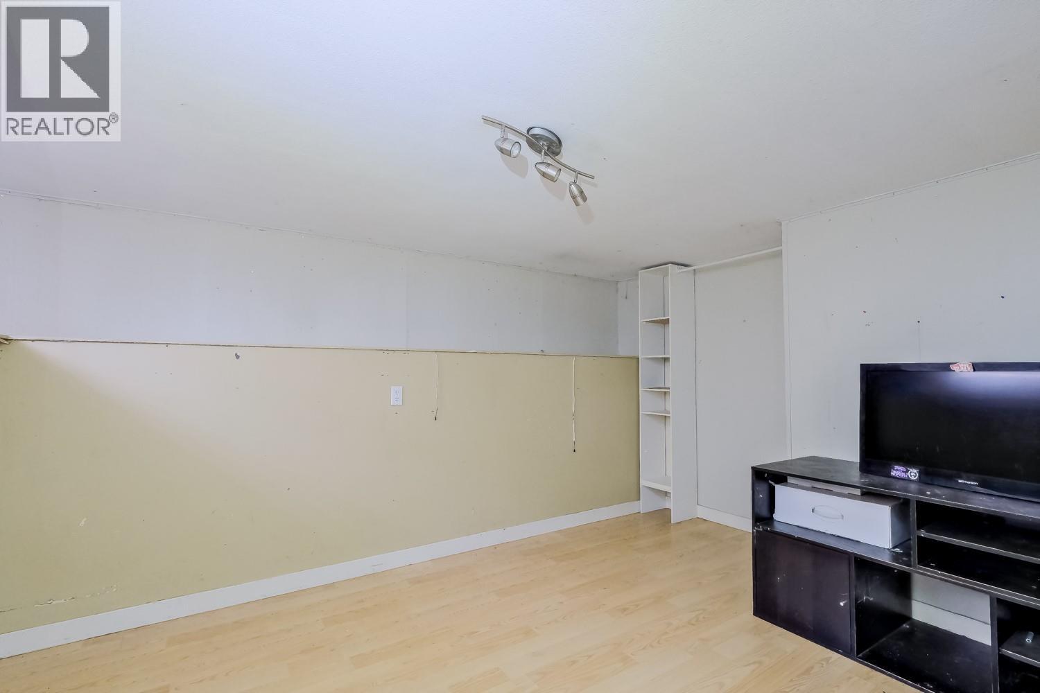 13218 Kelly Avenue Property Photo 17