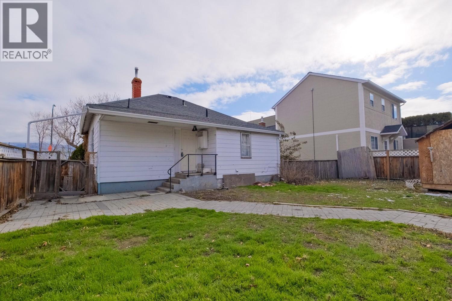 13218 Kelly Avenue Property Photo 22
