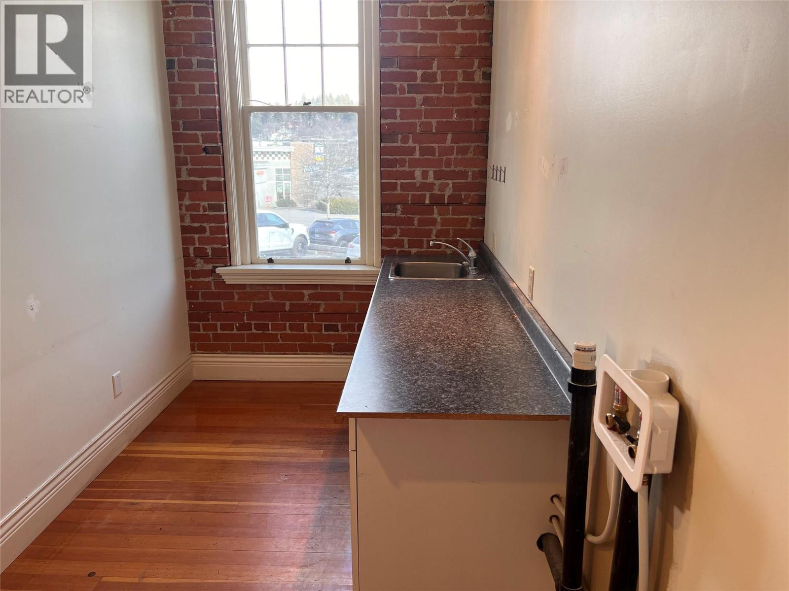 20 Hudson Avenue Unit# 101 Property Photo 12