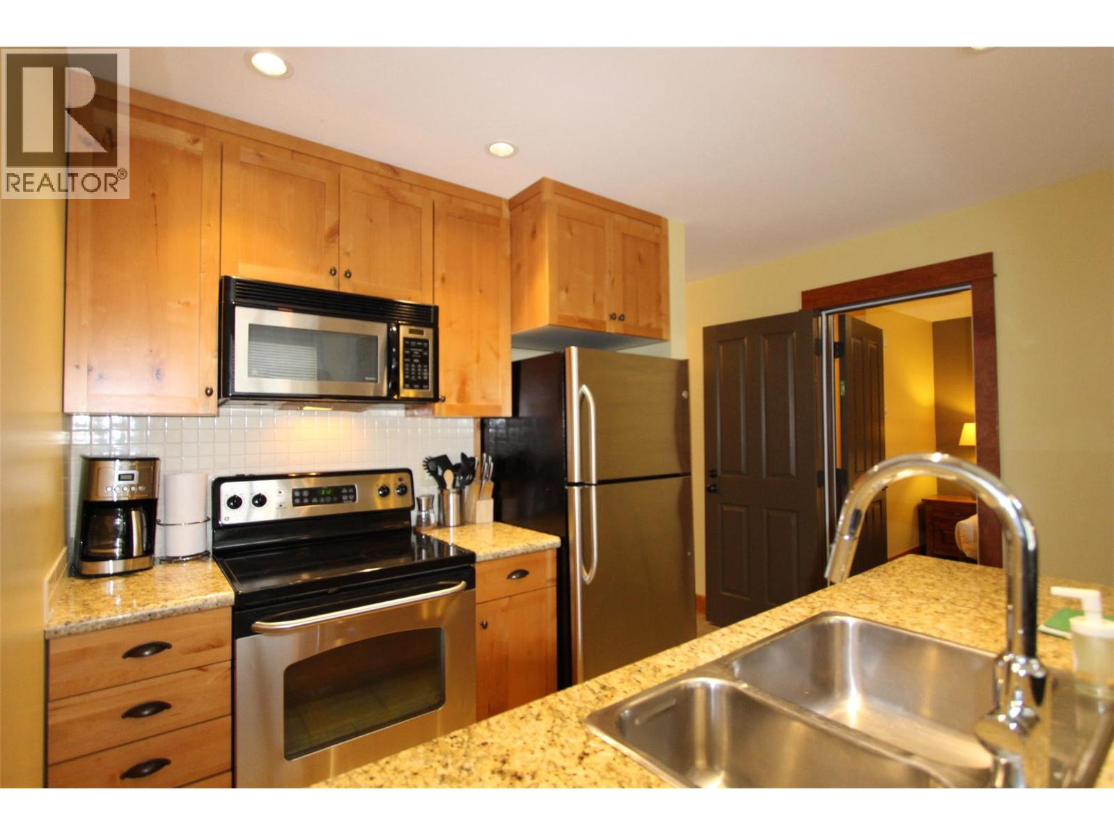 4559 Timberline Crescent Unit# 645d Property Photo 4
