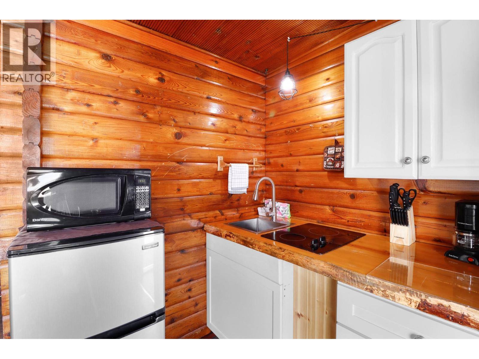 432 Van Horne Street S Property Photo 36
