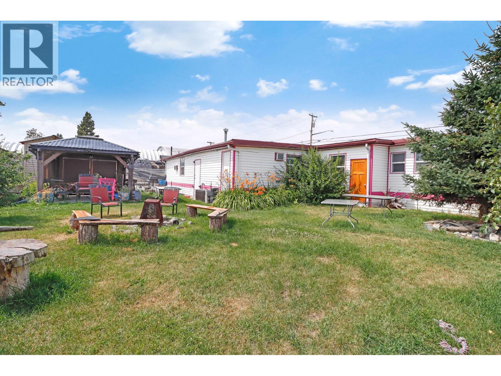 432 Van Horne Street S Property Photo 48
