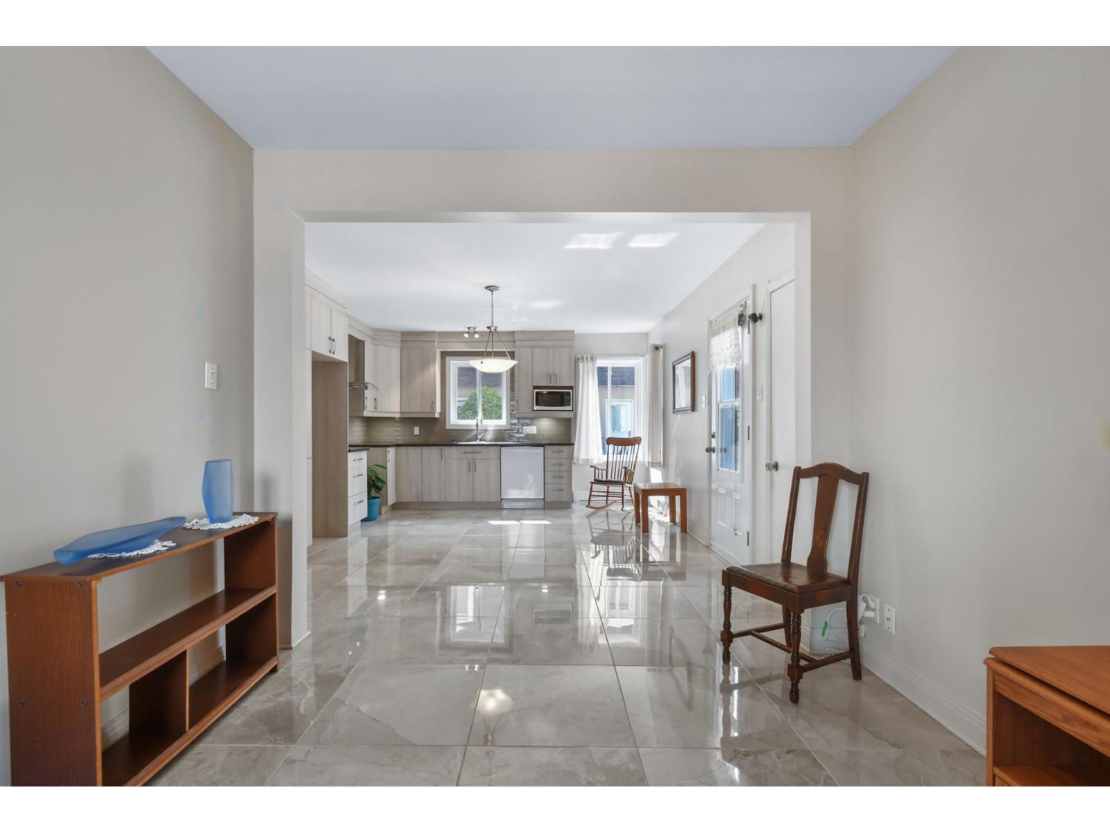 347-349 Rue Calixa-lavallée Property Photo 3