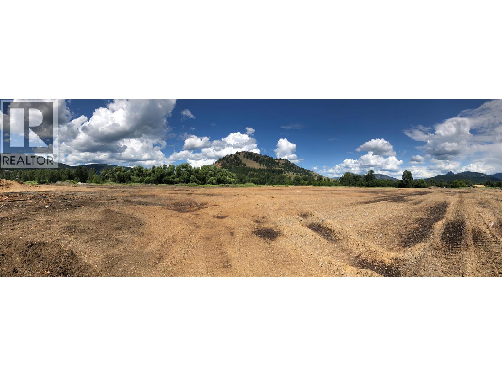 1837 Shuswap Avenue Lot# 3 Property Photo 1
