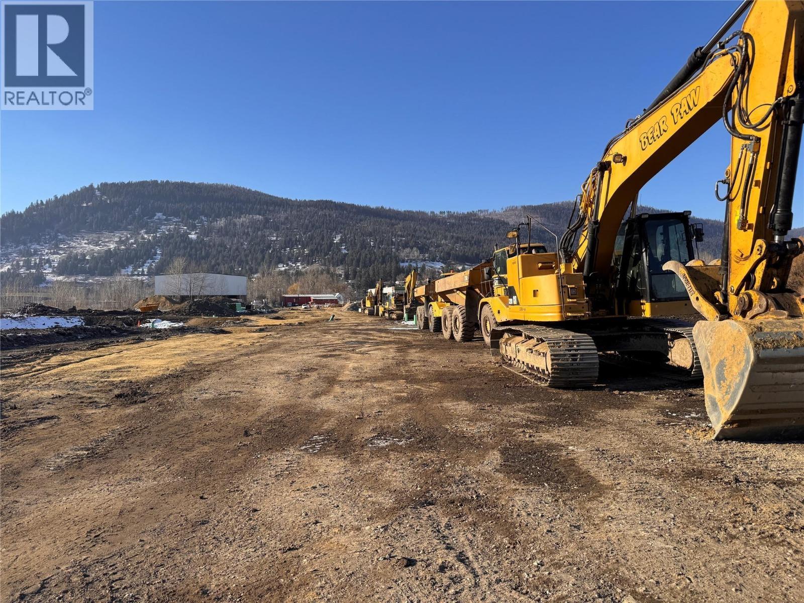 1837 Shuswap Avenue Lot# 3 Property Photo 6