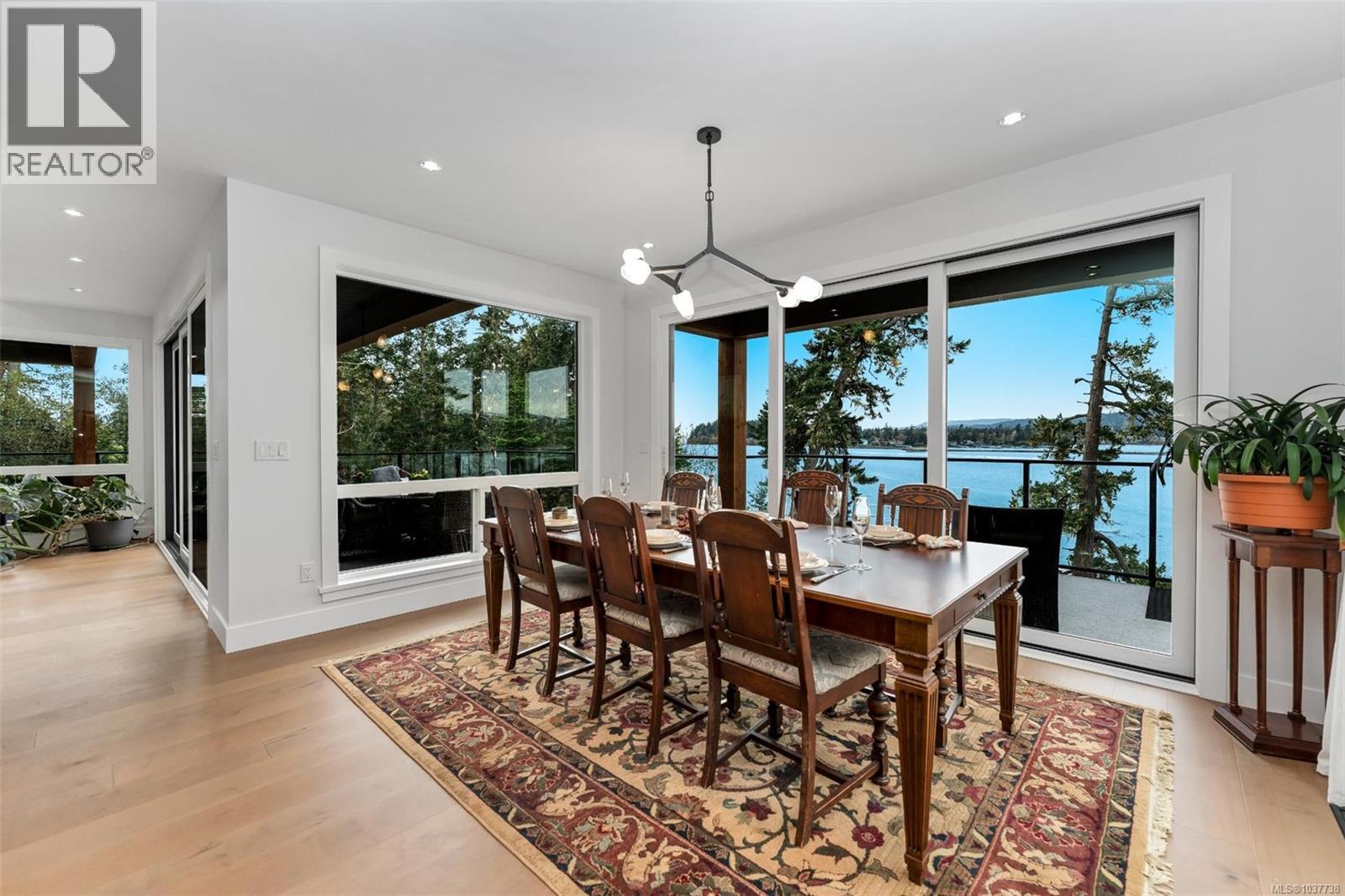 7210 Sea Cliff Rd Property Photo 14
