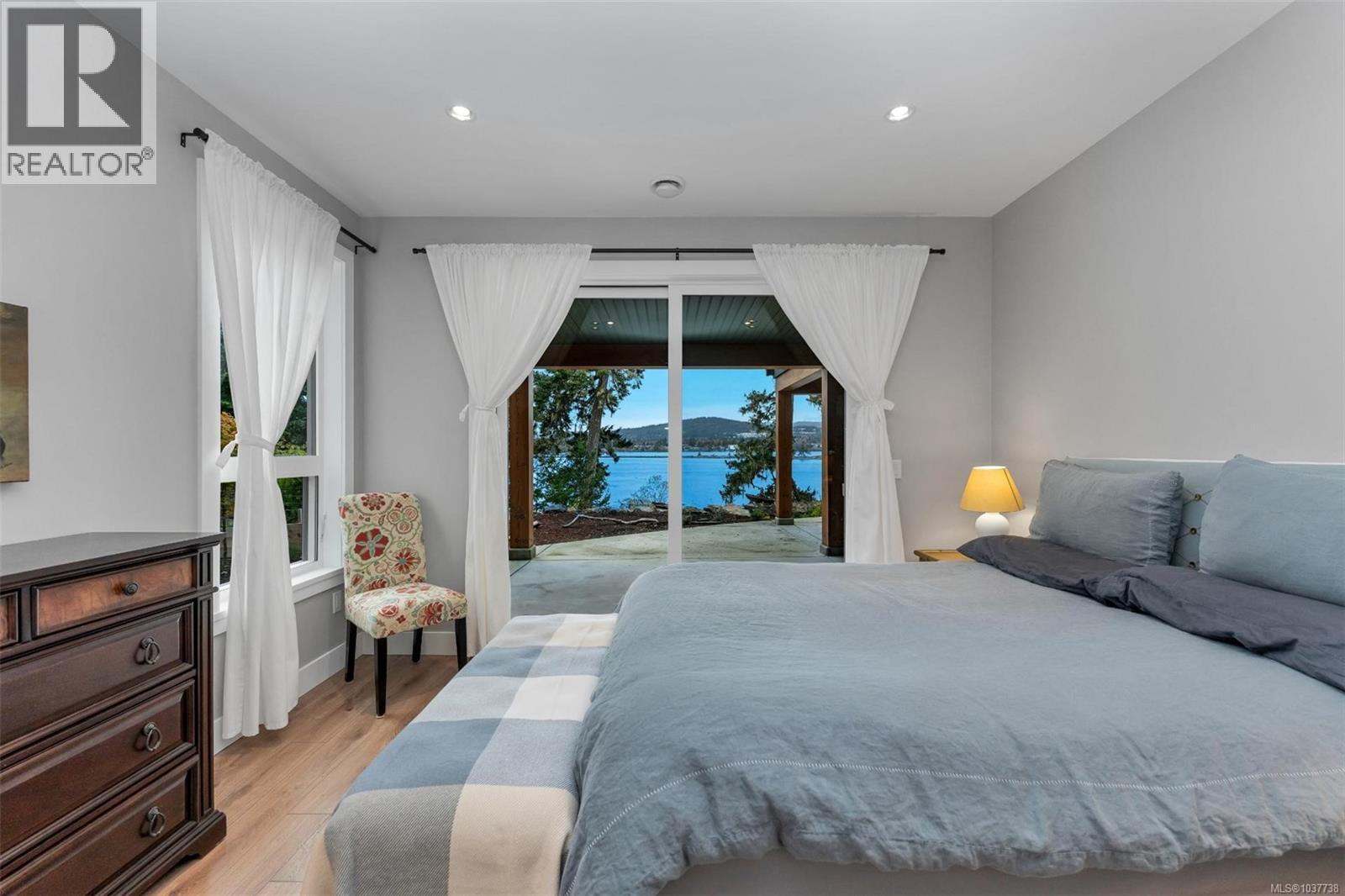 7210 Sea Cliff Rd Property Photo 45