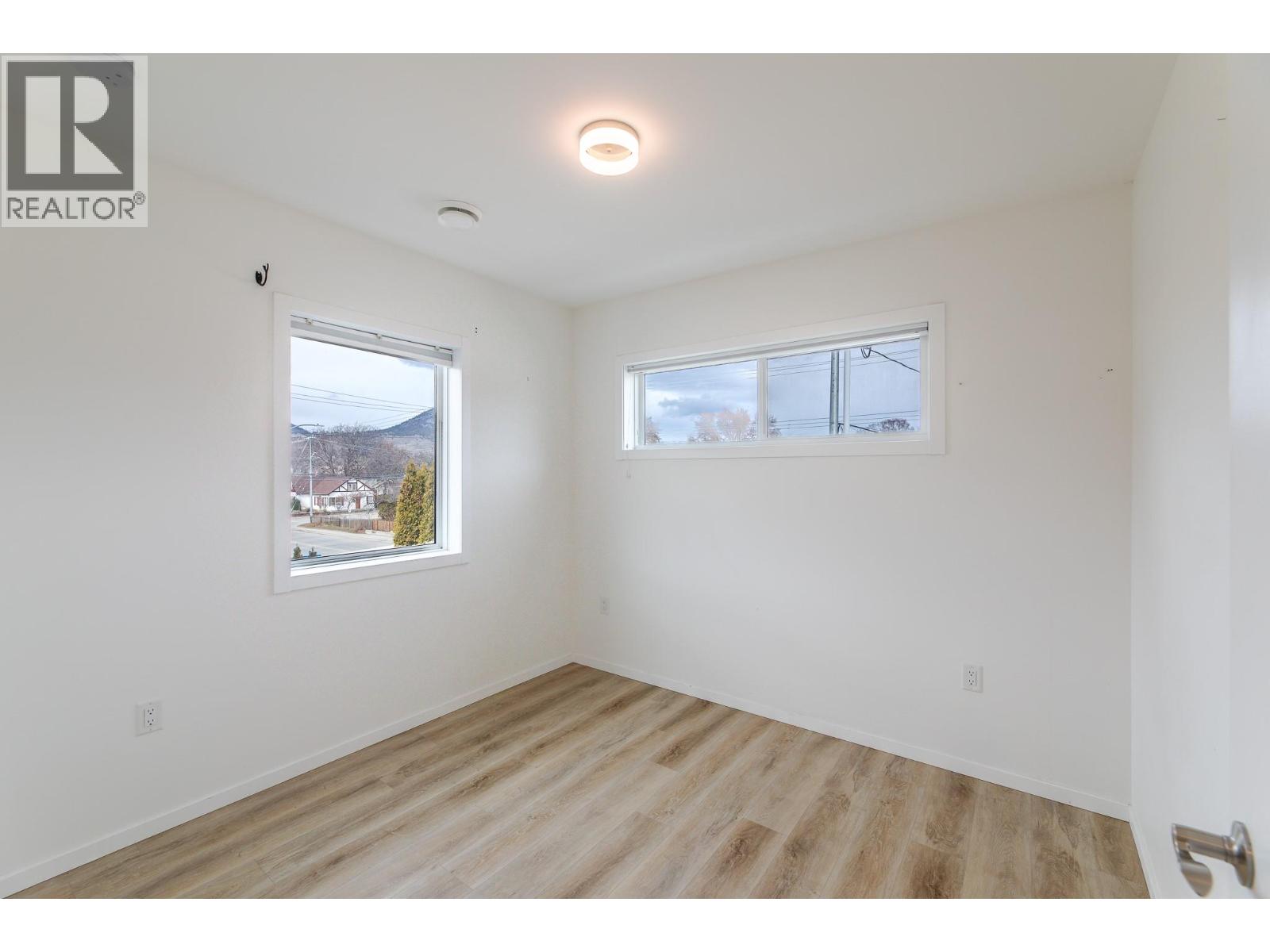 490 Eckhardt Avenue Unit# 101 Property Photo 20