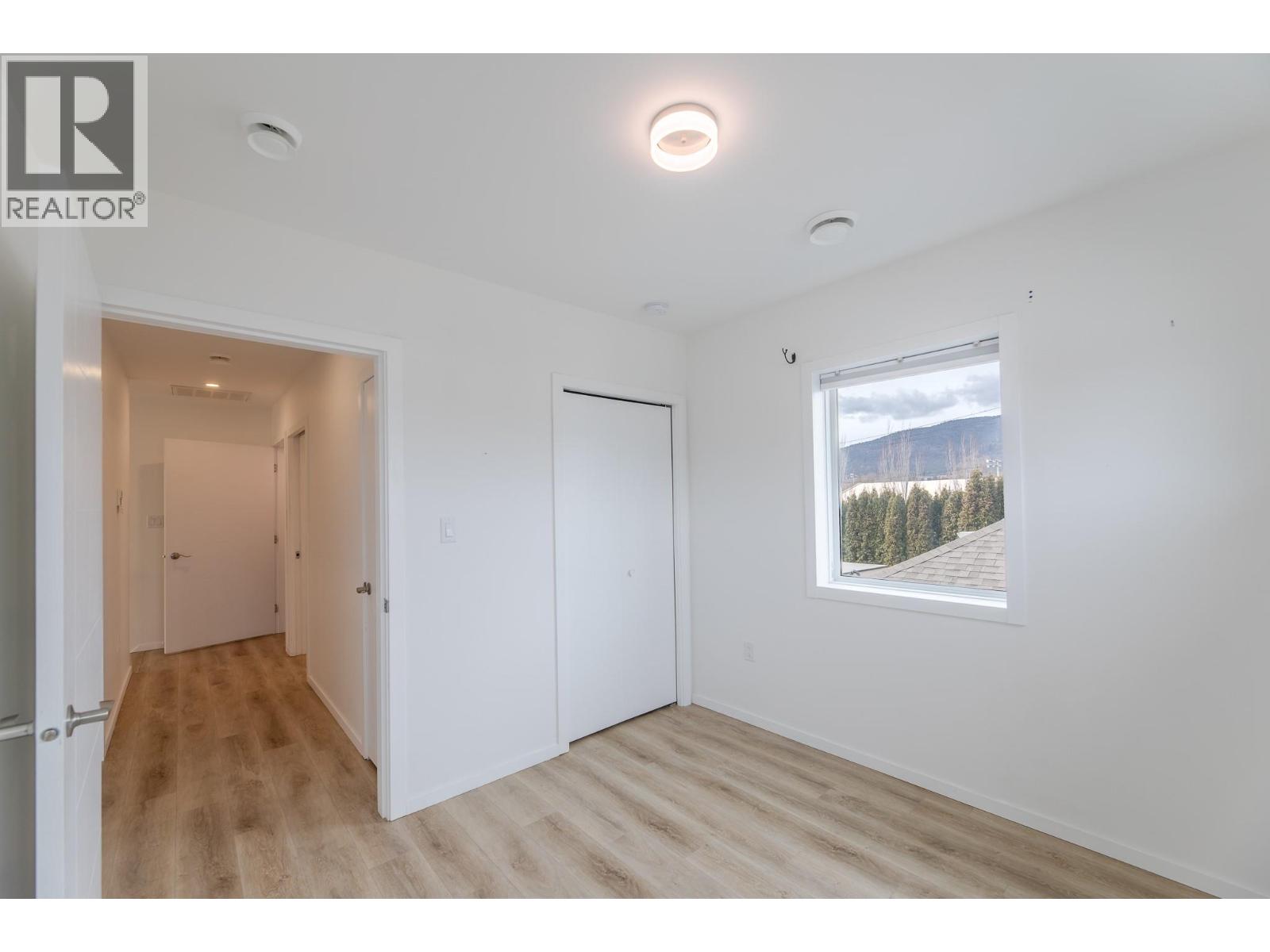 490 Eckhardt Avenue Unit# 101 Property Photo 21