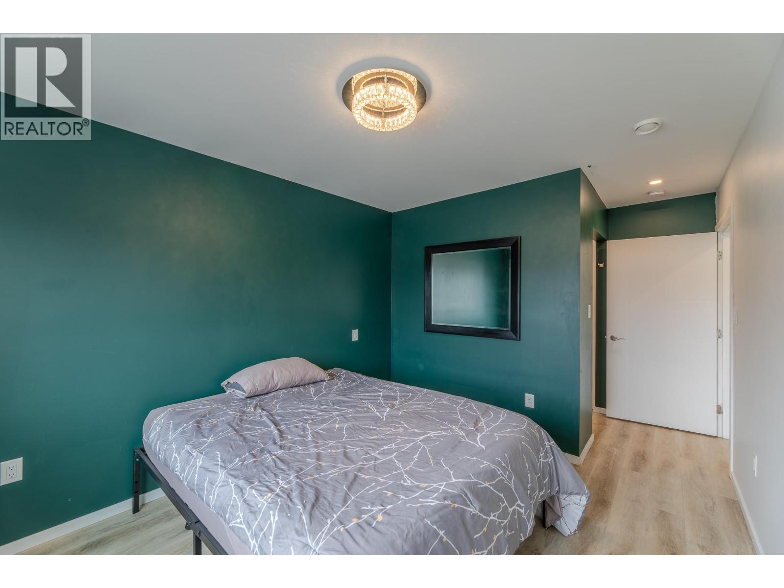 490 Eckhardt Avenue Unit# 101 Property Photo 24