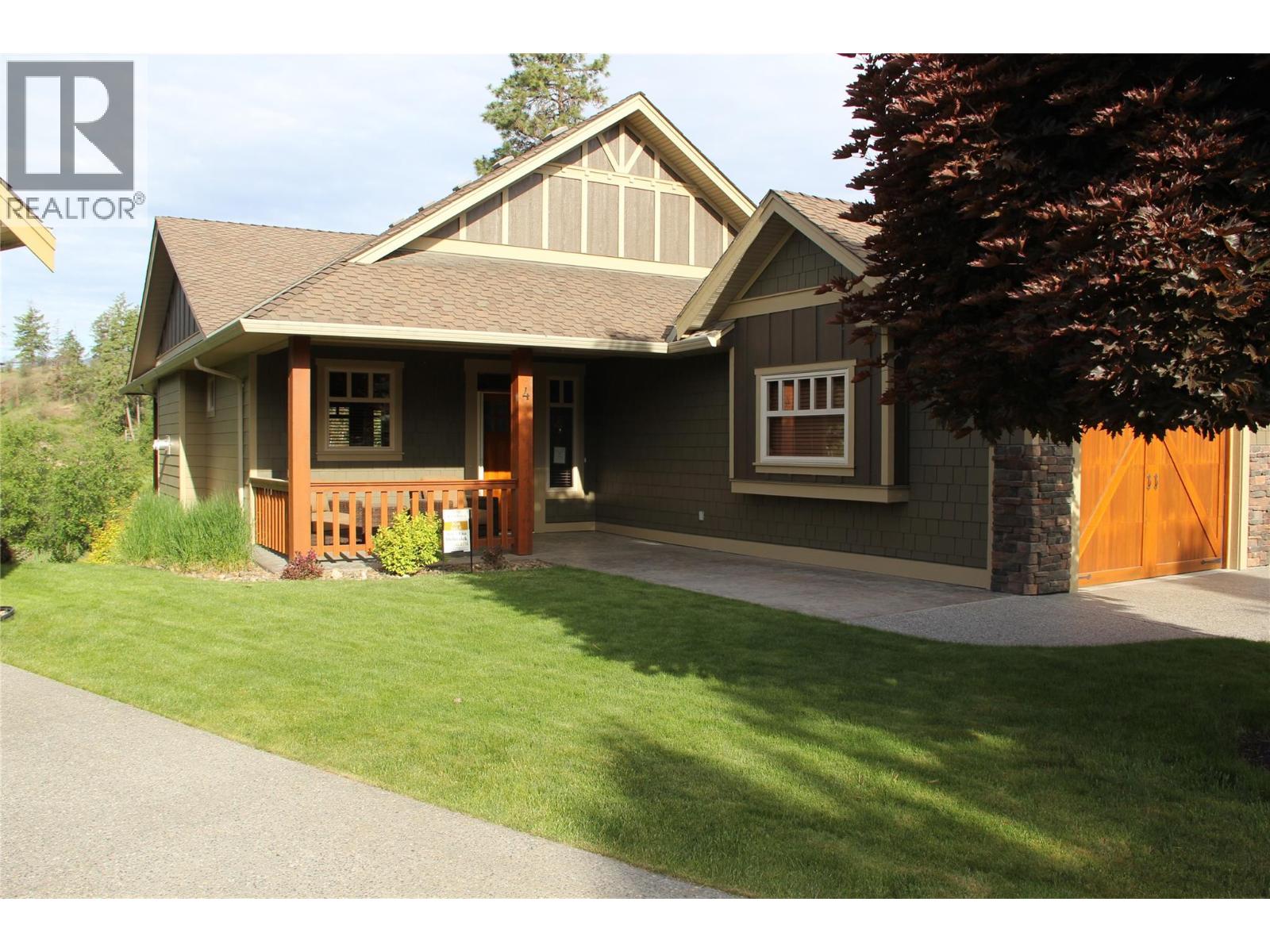27 Birdie Lake Drive Unit# 4 Property Photo 2