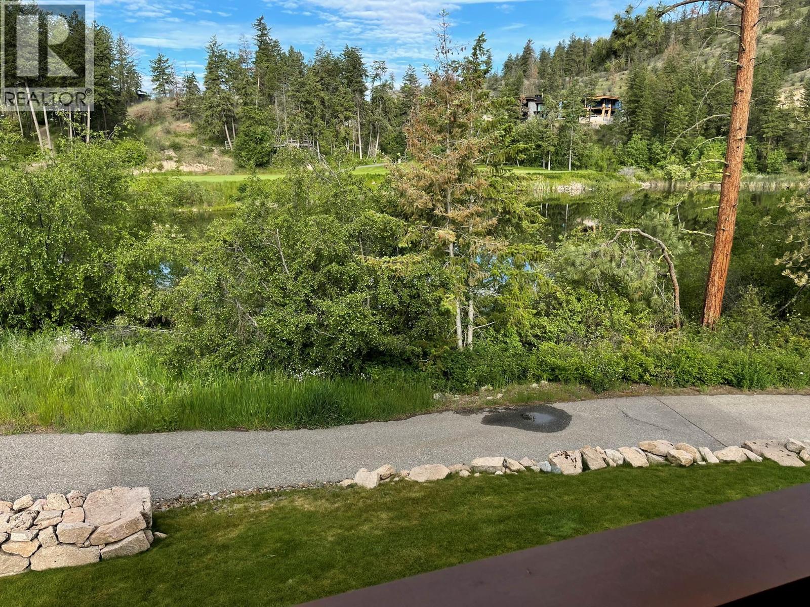27 Birdie Lake Drive Unit# 4 Property Photo 24