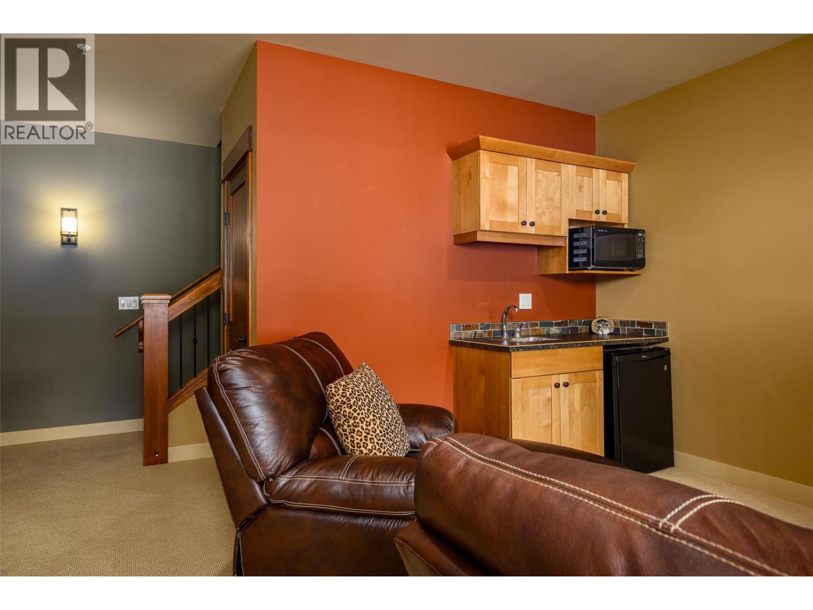 27 Birdie Lake Drive Unit# 4 Property Photo 29