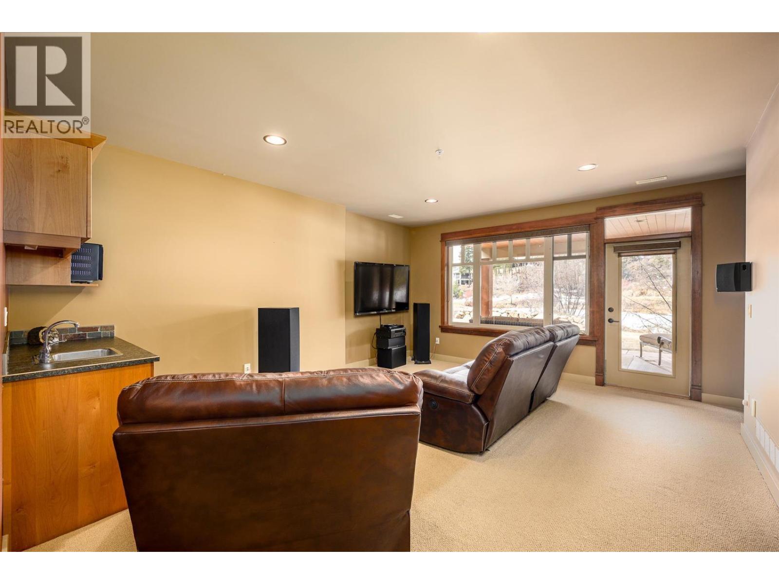 27 Birdie Lake Drive Unit# 4 Property Photo 30