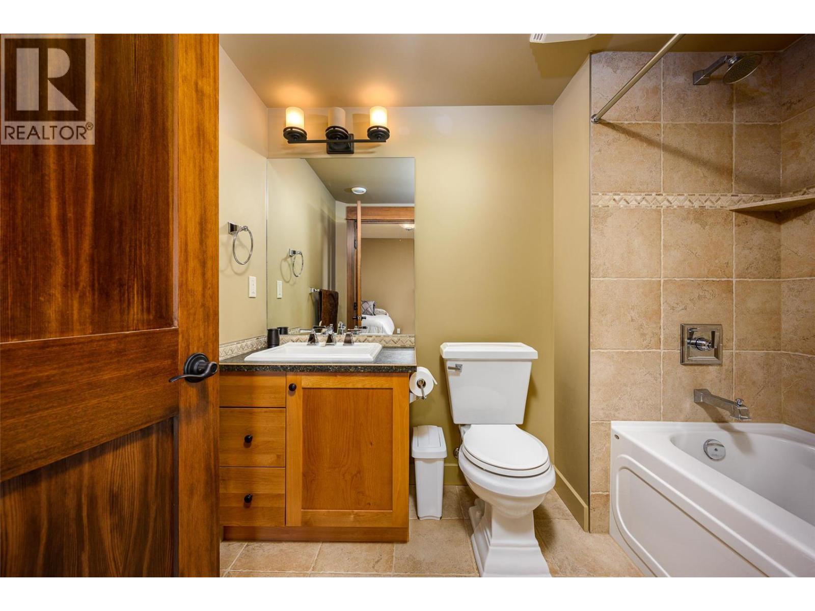 27 Birdie Lake Drive Unit# 4 Property Photo 32