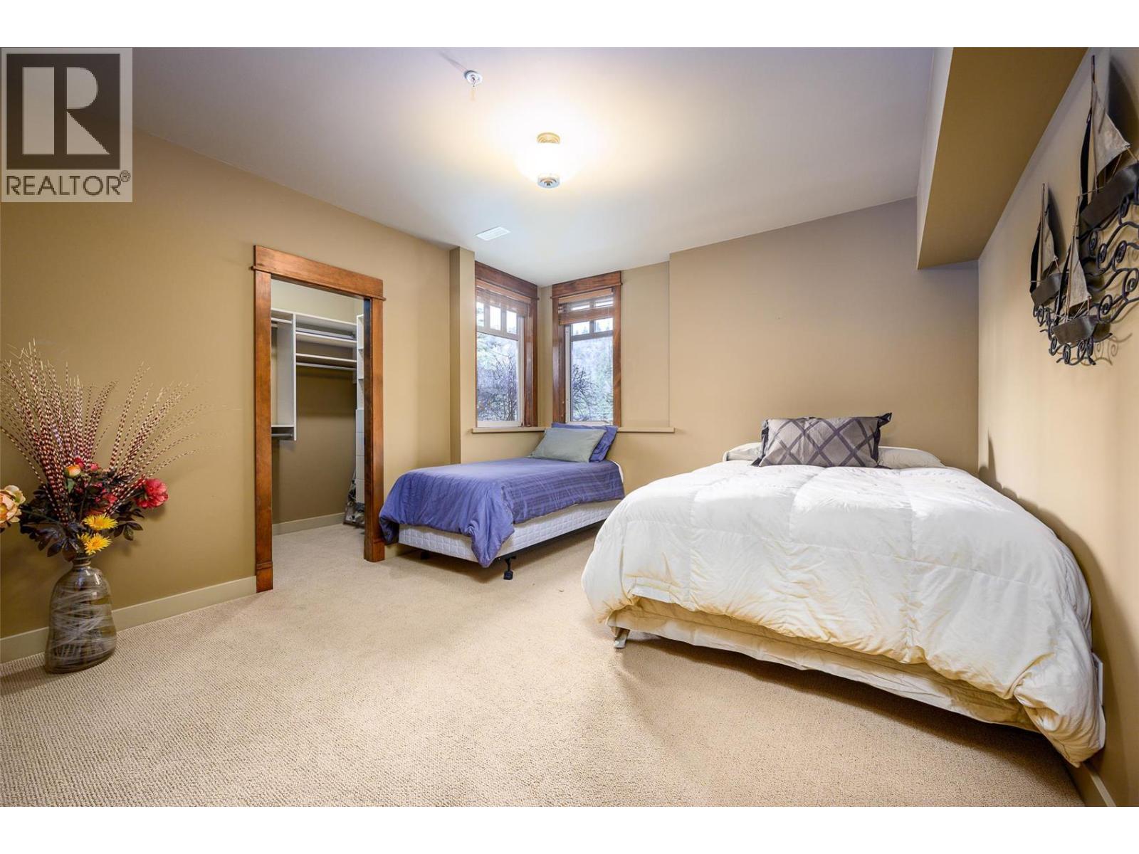 27 Birdie Lake Drive Unit# 4 Property Photo 33