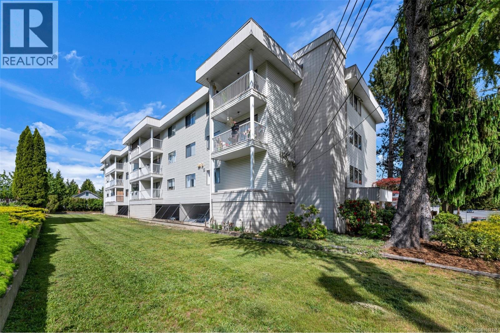99 18 King George St Property Photo 1