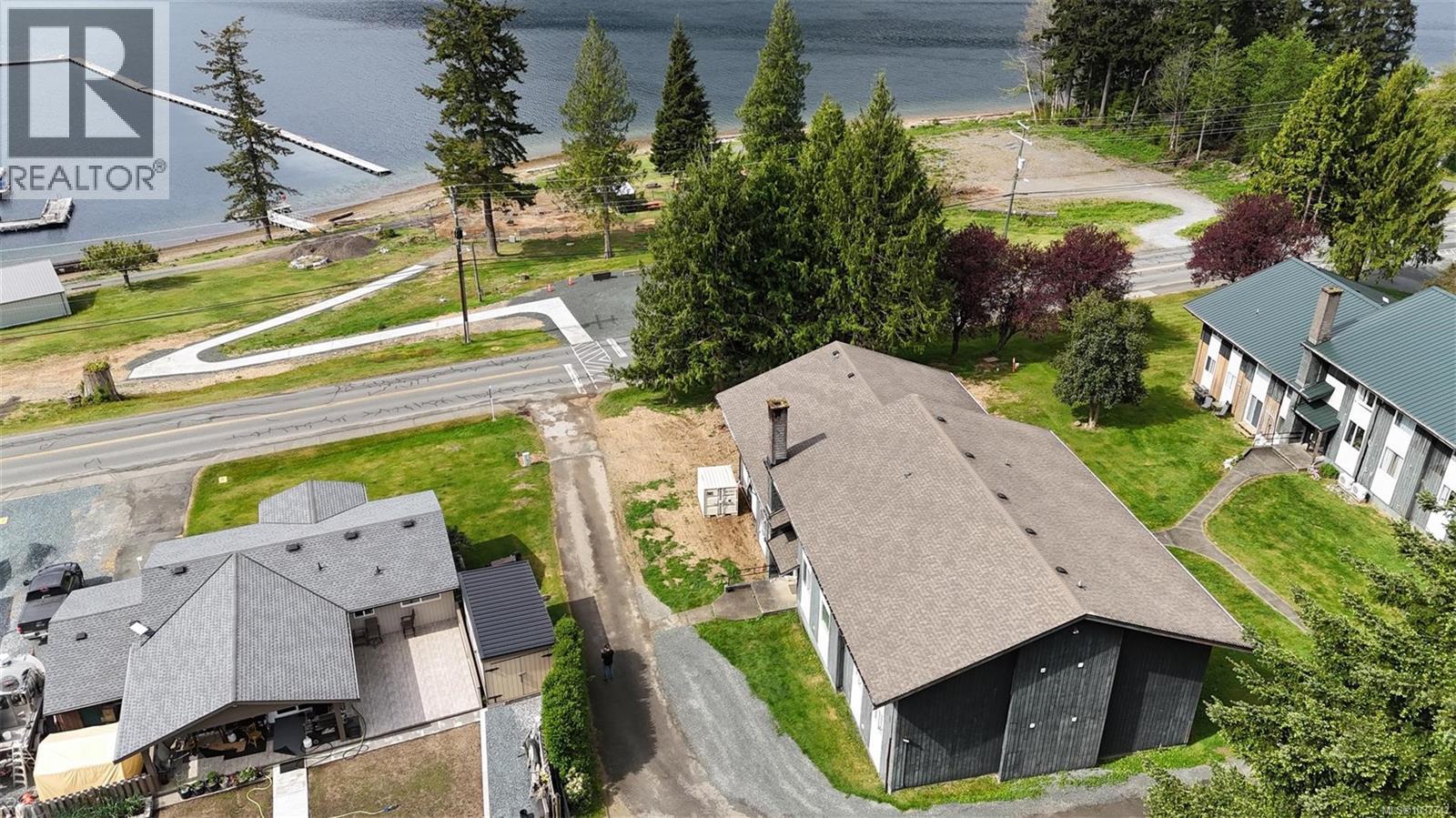 1111 Marine Dr Property Photo 6
