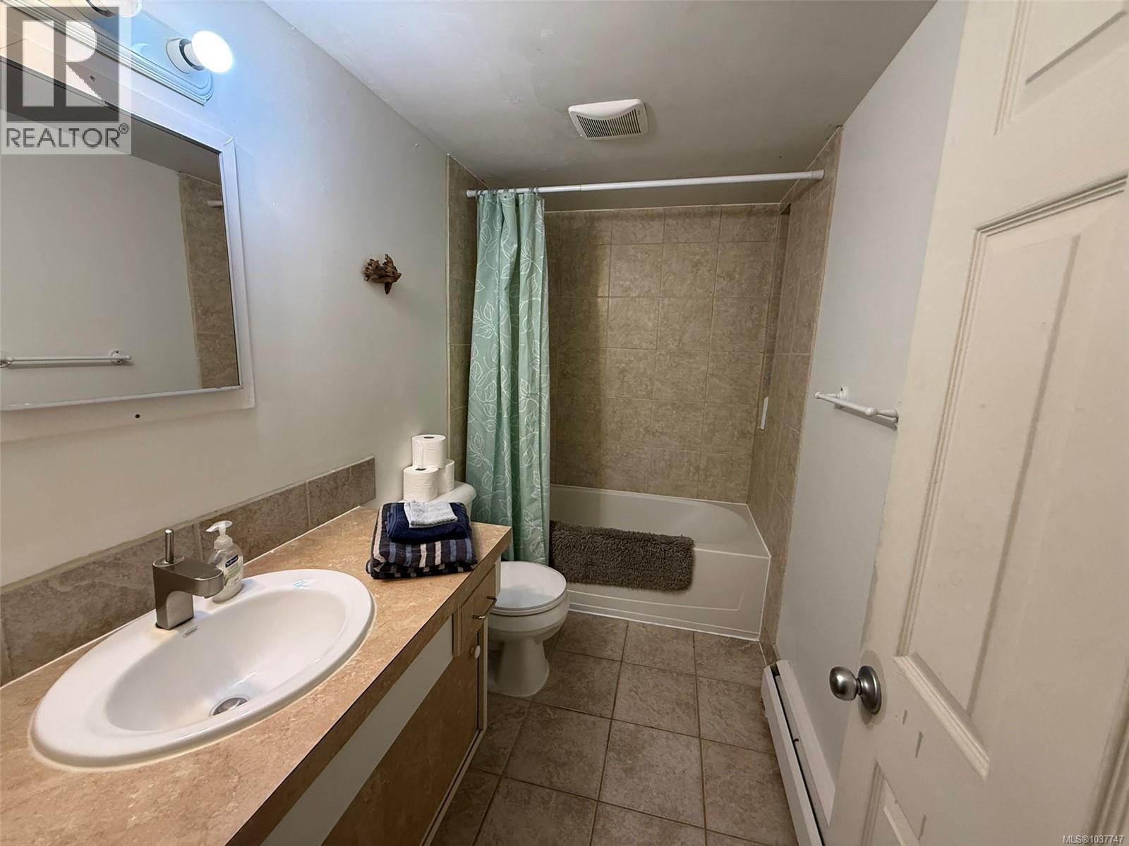 1111 Marine Dr Property Photo 28