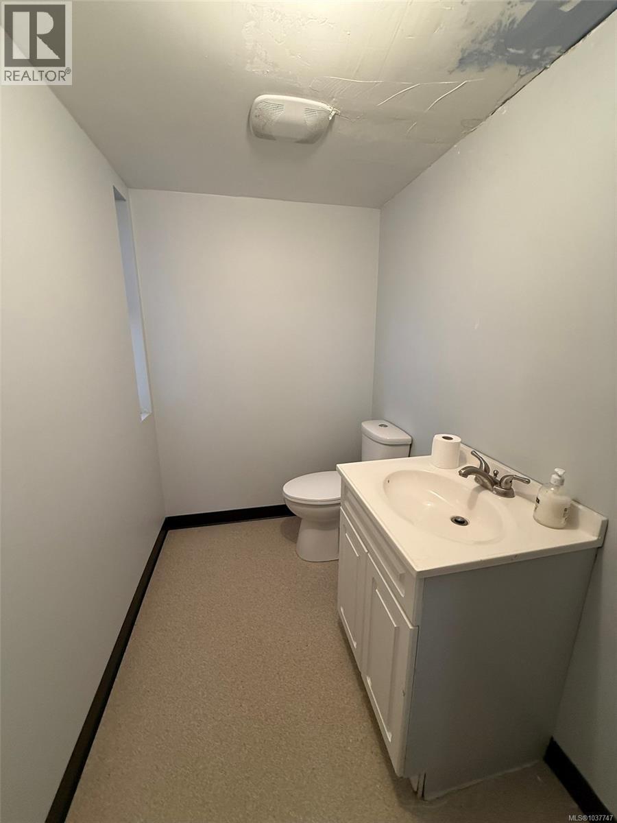 1111 Marine Dr Property Photo 41