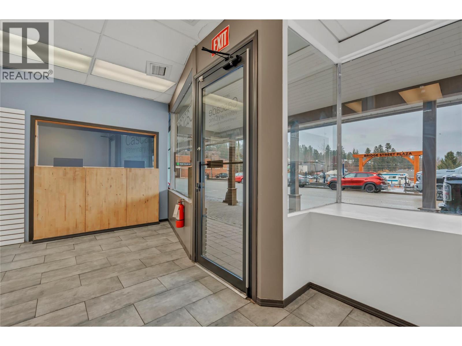 240 Bridge Street Property Photo 7