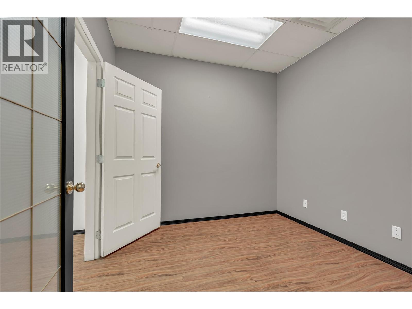240 Bridge Street Property Photo 17
