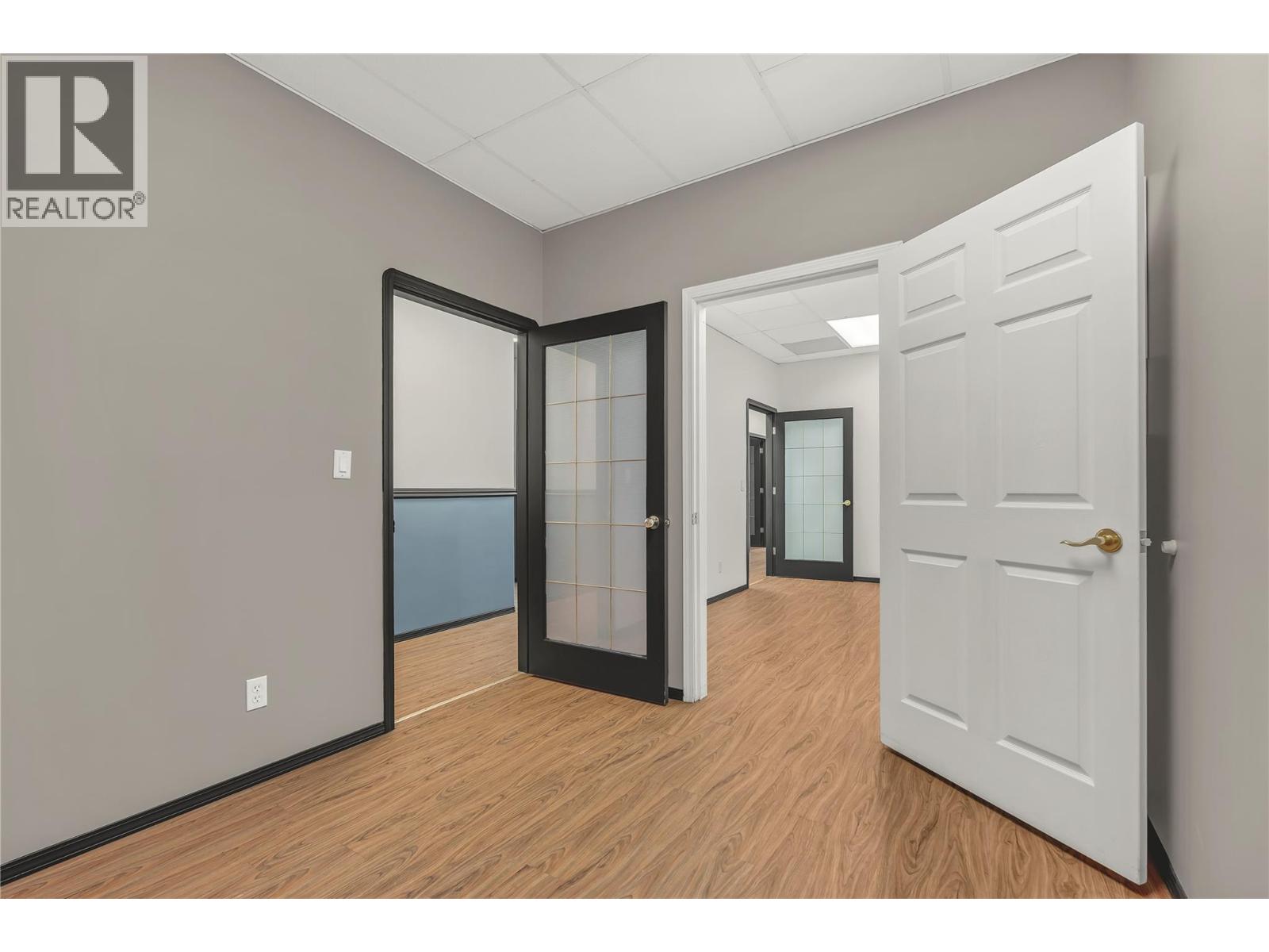240 Bridge Street Property Photo 18