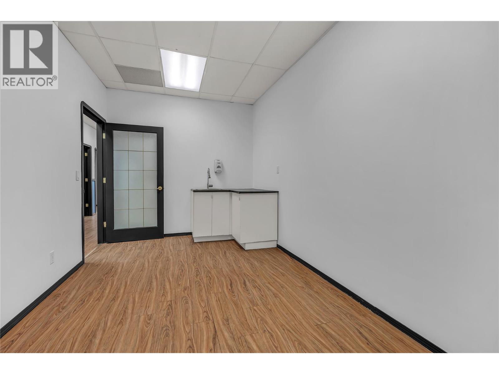 240 Bridge Street Property Photo 19