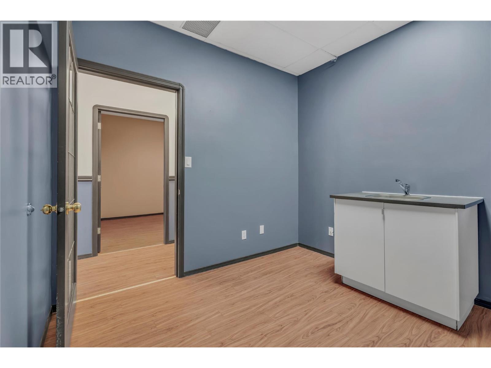 240 Bridge Street Property Photo 28