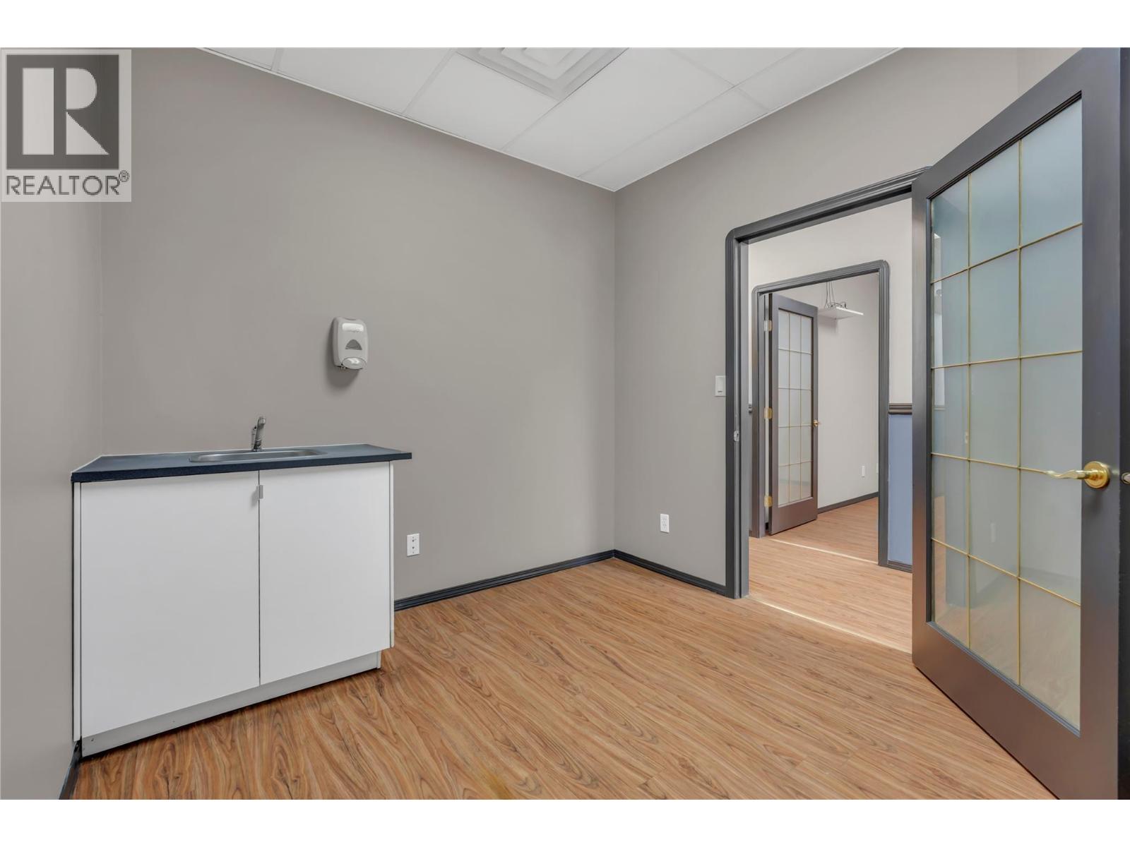 240 Bridge Street Property Photo 32