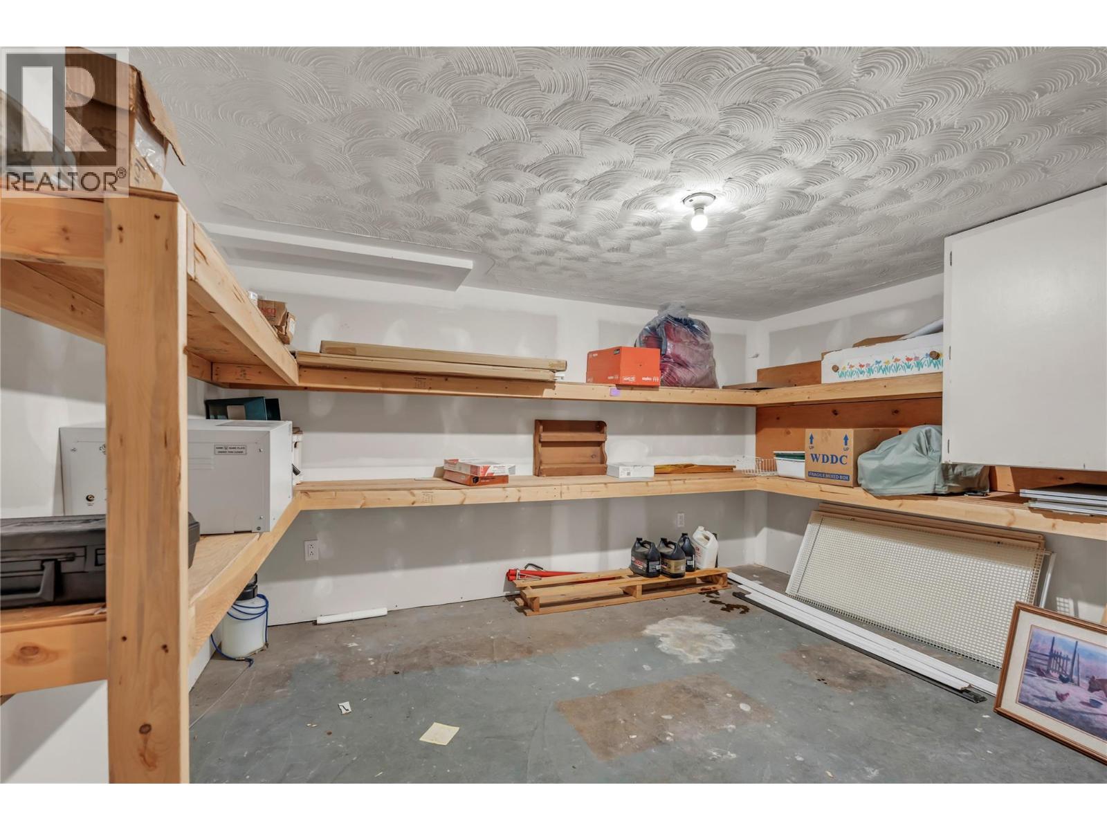 240 Bridge Street Property Photo 38