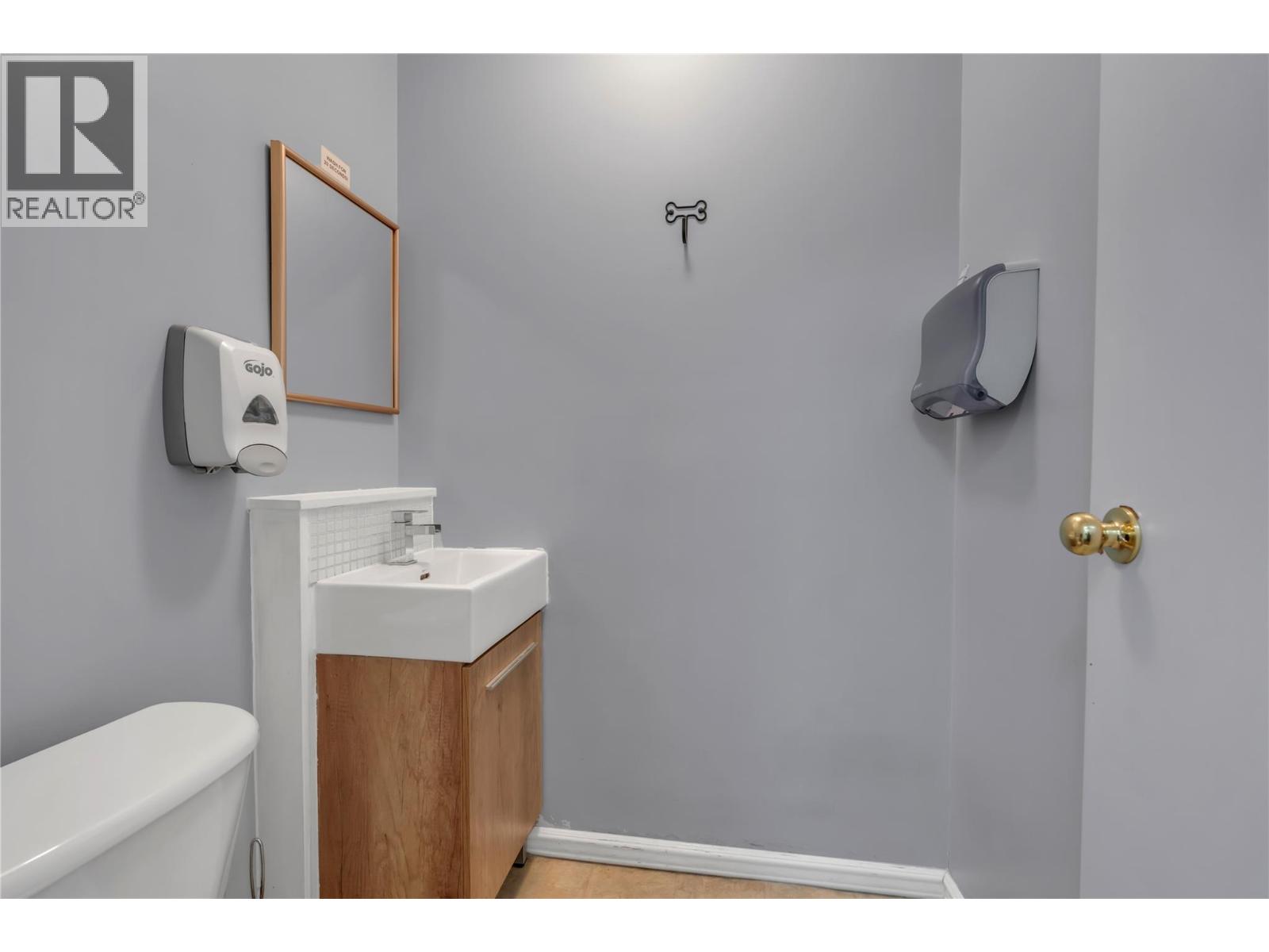 240 Bridge Street Property Photo 42