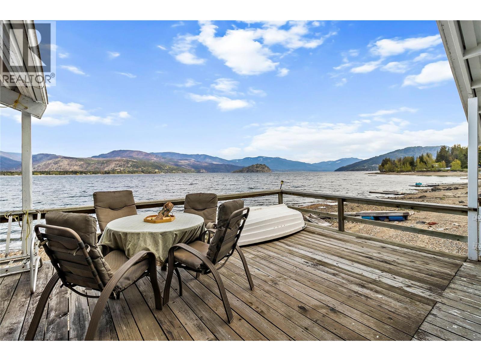 1665 Blind Bay Road Property Photo 3