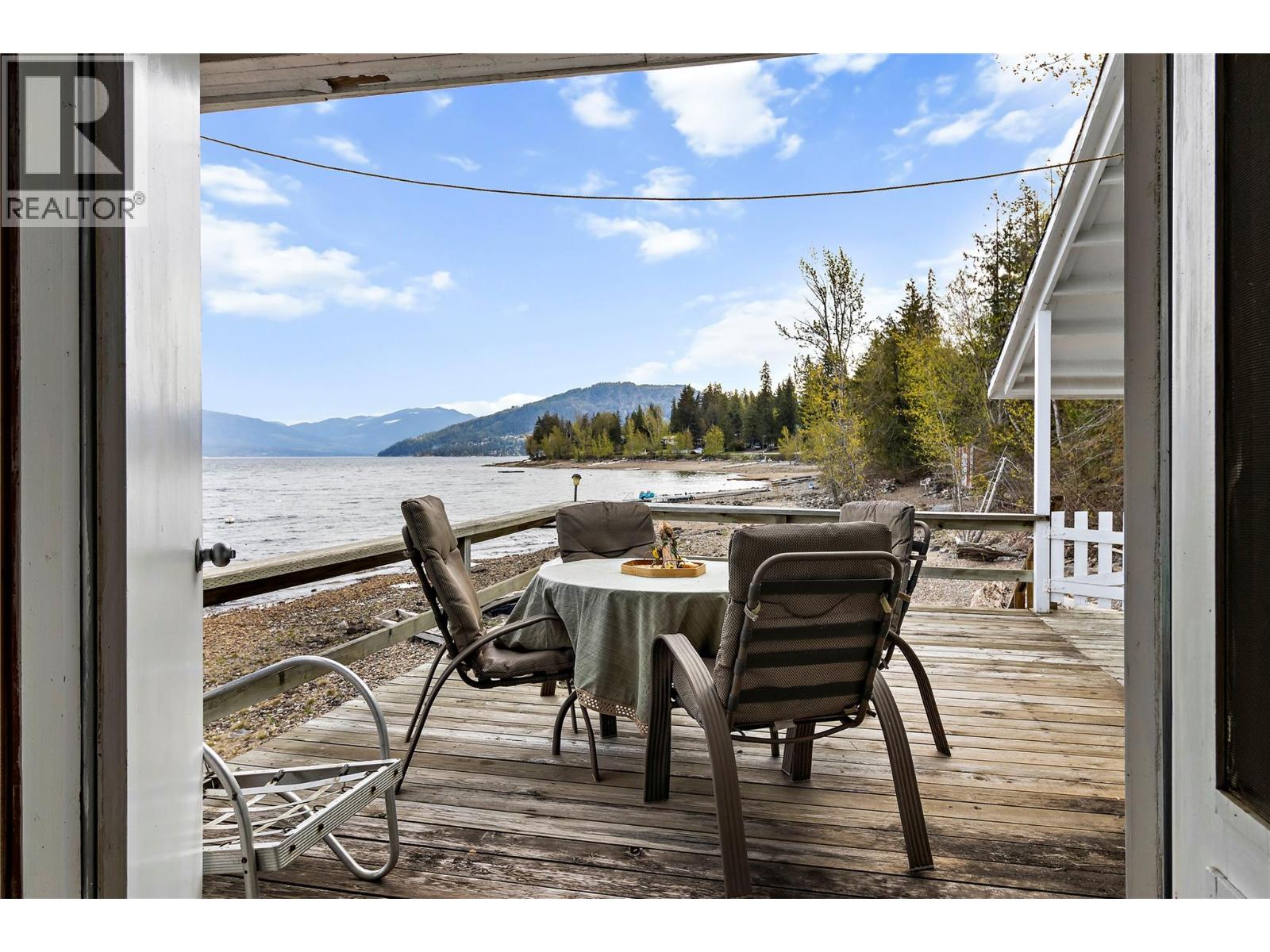 1665 Blind Bay Road Property Photo 25