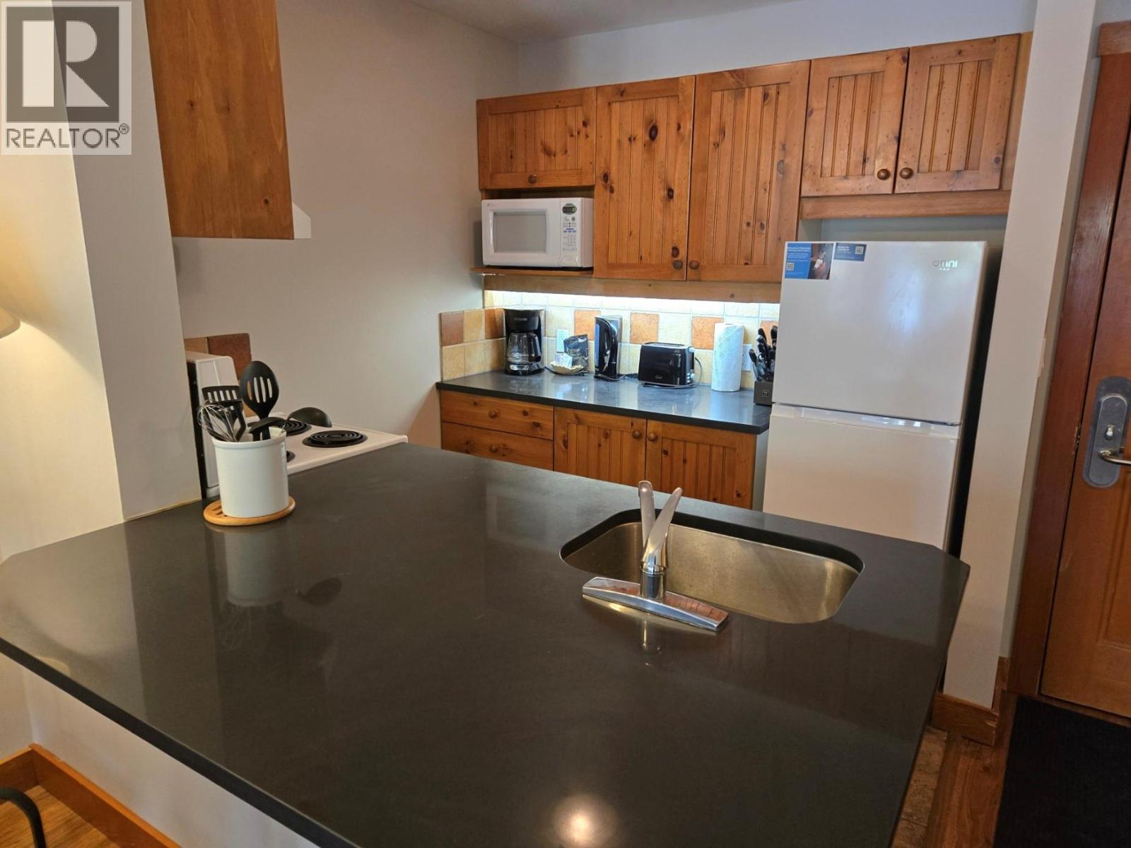 2080 Summit Drive Unit# 108 Property Photo 10